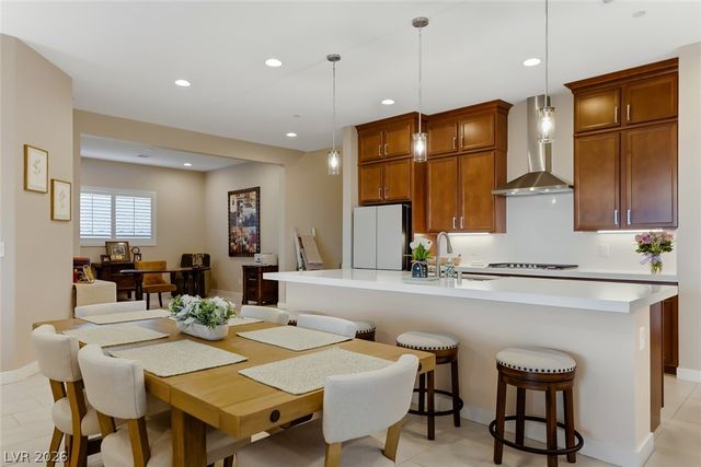 108 Amalfi Coast Way, Henderson, NV 89011