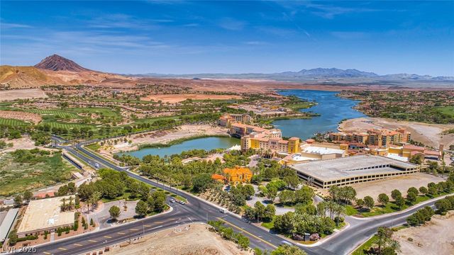 108 Amalfi Coast Way, Henderson, NV 89011