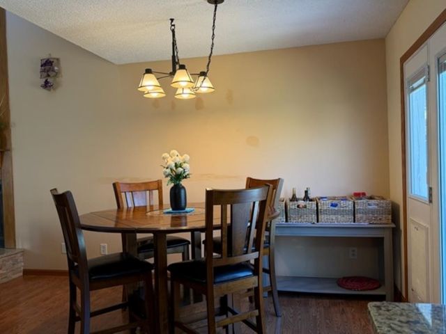 339 N Parkdale Ct, Wichita, KS 67212