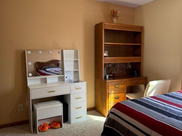 339 N Parkdale Ct, Wichita, KS 67212