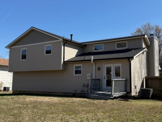 339 N Parkdale Ct, Wichita, KS 67212