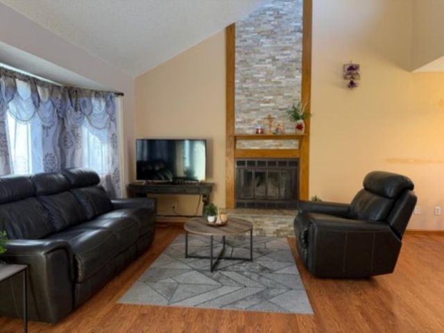 339 N Parkdale Ct, Wichita, KS 67212