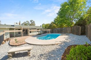 3255 Winding Way, Redding, CA 96003