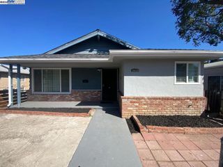 3859 High St, Oakland, CA 94619