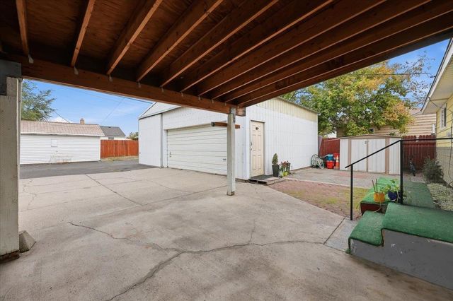 1211 E Garland Ave, Spokane, WA 99207