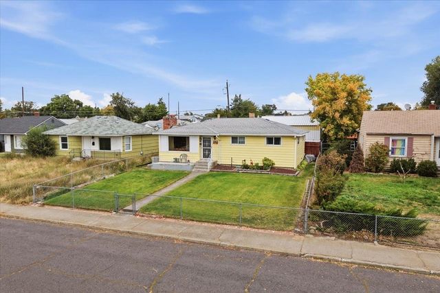 1211 E Garland Ave, Spokane, WA 99207