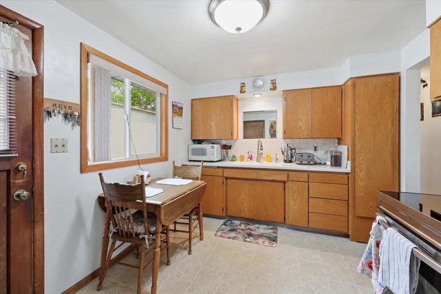 1211 E Garland Ave, Spokane, WA 99207