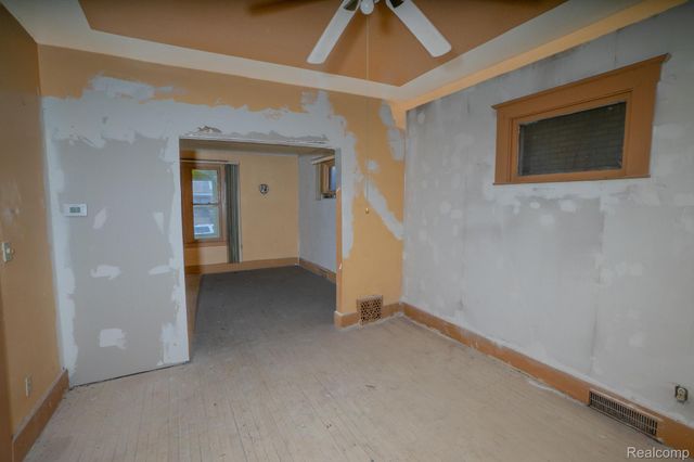 4336 Larchmont Street, Detroit, MI 48204