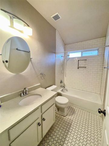 7008 Auckland DR, Austin, TX 78749