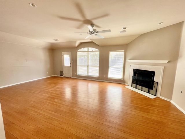 7008 Auckland DR, Austin, TX 78749