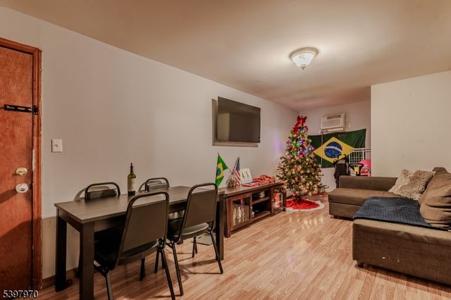 550 Ferry St, Newark City, NJ 07105