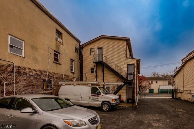 550 Ferry St, Newark City, NJ 07105