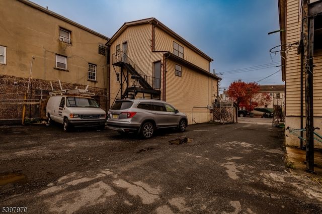 550 Ferry St, Newark City, NJ 07105