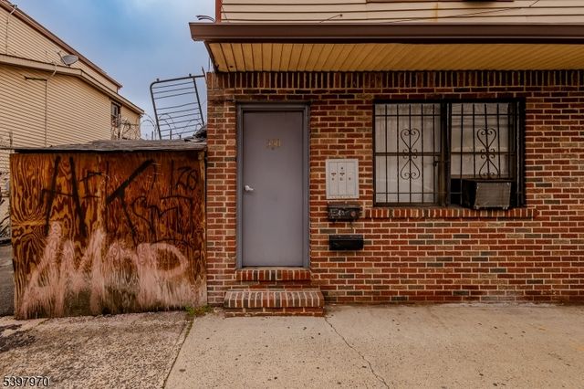 550 Ferry St, Newark City, NJ 07105