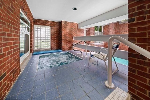6 Canal PH1, Cambridge, MA 02141