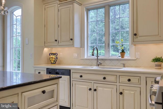 3270 BRIARWOOD BLVD, Lancaster, PA 17601