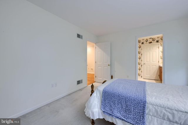 3270 BRIARWOOD BLVD, Lancaster, PA 17601