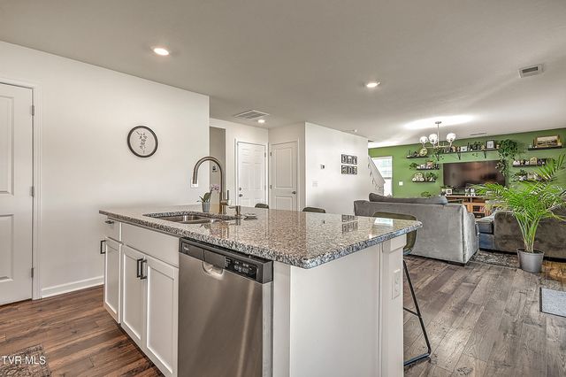 110 Crawford Circle, Bristol, TN 37620