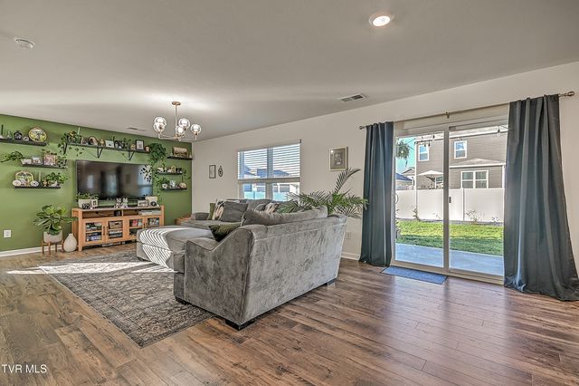 110 Crawford Circle, Bristol, TN 37620