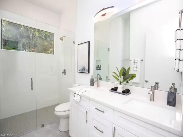 3015 KAREN DR, Naples, FL 34112
