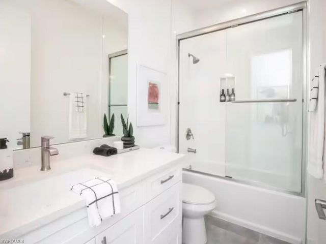 3015 KAREN DR, Naples, FL 34112