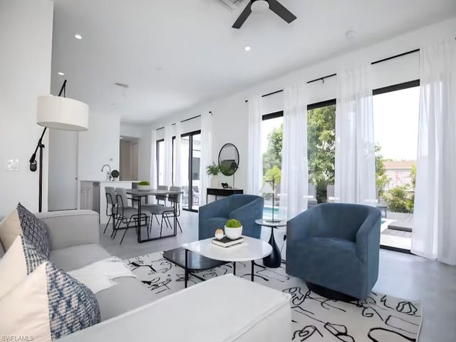 3015 KAREN DR, Naples, FL 34112