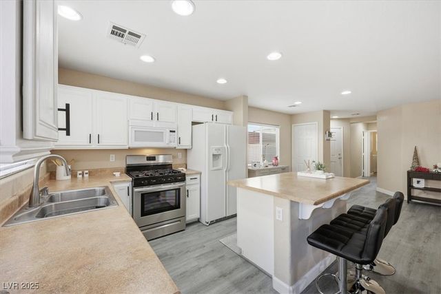 5677 African Lilly Court, Las Vegas, NV 89130