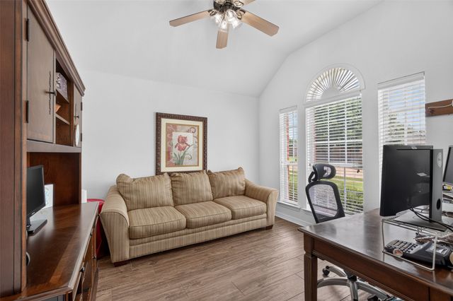 641 Carriage Lane, Saginaw, TX 76179