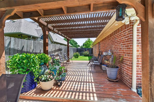 641 Carriage Lane, Saginaw, TX 76179