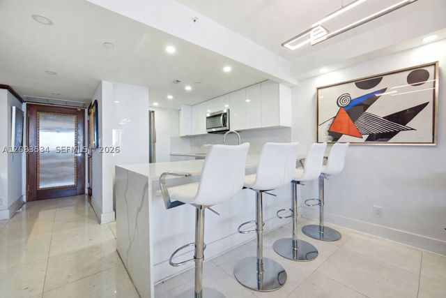 1717 N Bayshore Dr A-3354, Miami, FL 33132
