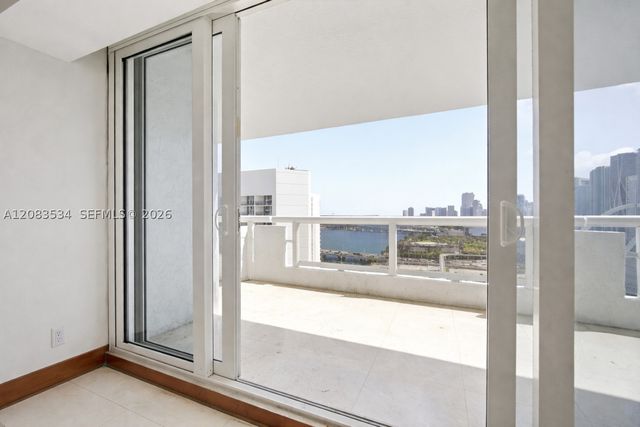 1717 N Bayshore Dr A-3354, Miami, FL 33132