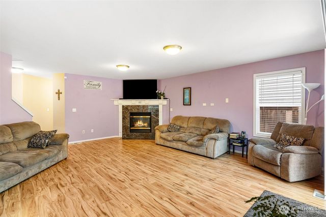 12509 SE 299th Place, Auburn, WA 98092