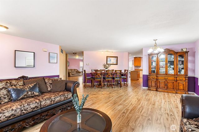 12509 SE 299th Place, Auburn, WA 98092