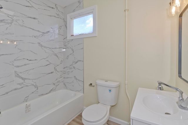 205 St James Ave, Springfield, MA 01109