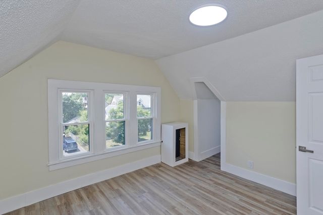 205 St James Ave, Springfield, MA 01109