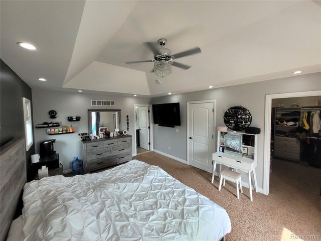 22434 Lange Street, St. Clair Shores, MI 48080