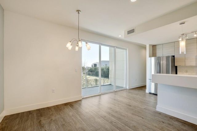 604 N Bluff DR 131, Austin, TX 78745