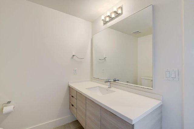 604 N Bluff DR 131, Austin, TX 78745