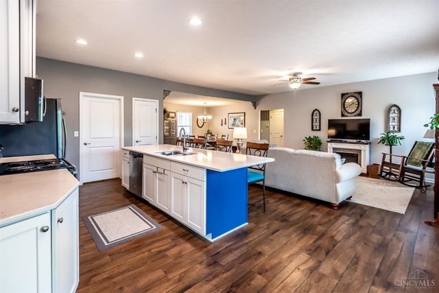 1914 Meadowsweet Drive, Turtle Creek Twp, OH 45036
