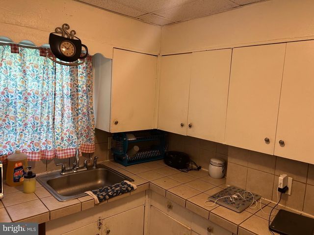 831 PARKSIDE AVE, Trenton, NJ 08618