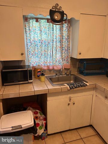 831 PARKSIDE AVE, Trenton, NJ 08618