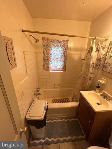 831 PARKSIDE AVE, Trenton, NJ 08618