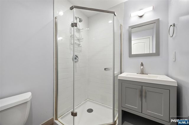 352 Gorge, Cliffside Park, NJ 07010