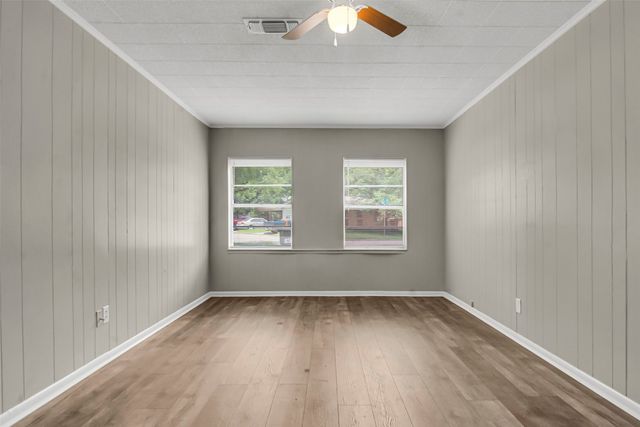 2050 Kyle Drive, Paris, TX 75460