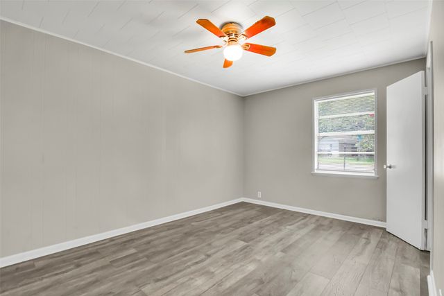 2050 Kyle Drive, Paris, TX 75460