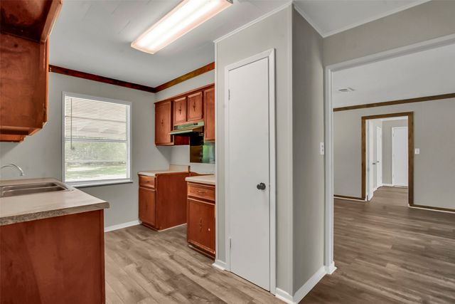2050 Kyle Drive, Paris, TX 75460