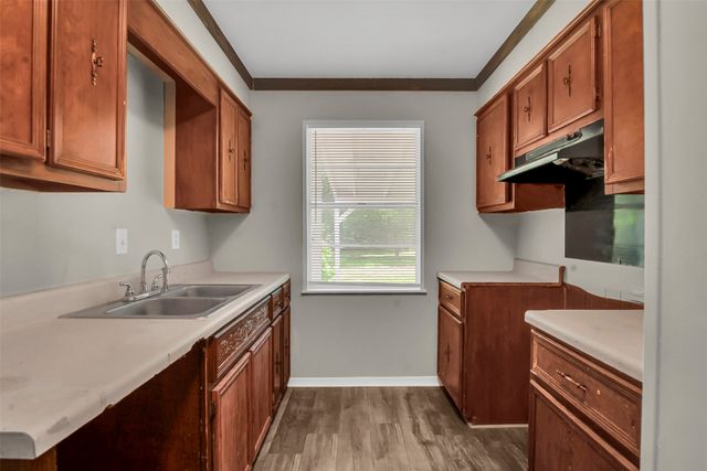 2050 Kyle Drive, Paris, TX 75460