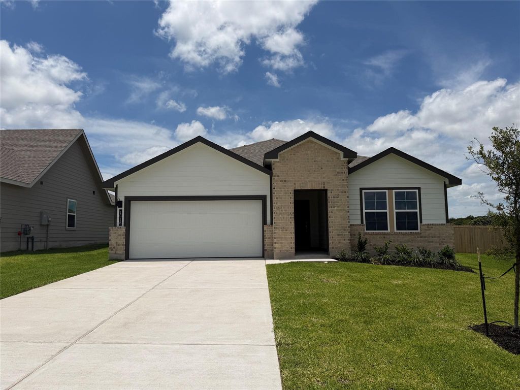 1018 Legrand Street, Brenham, TX 77833