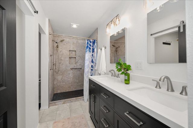 11724 N Kathy Ln, Spokane, WA 99218
