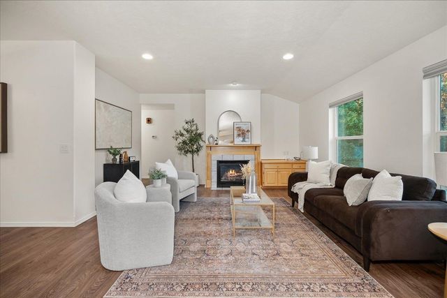 11724 N Kathy Ln, Spokane, WA 99218